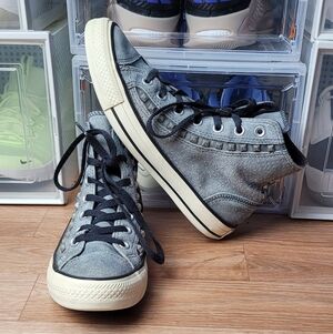 Converse Kids High-Top Sneakers in Gray and Black